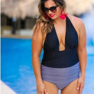 Make A Splash L  Black & White Halter Swimsuit